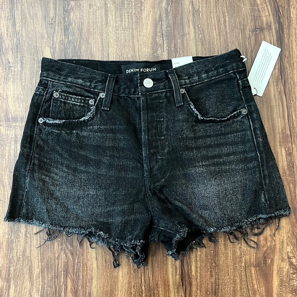 Denim Forum black high waisted ex boyfriend short